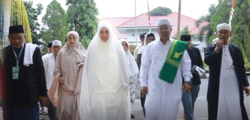 Wali Kota dan Wakil Wali Kota Kotamobagu Sholat Idul Adha di Lapangan Boki Hotinimbang 2 IMG 20220711 230516