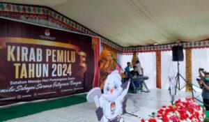 Wali Kota Tatong Bara saat sambutan pada kegiatan Kirab Pemilu Tahun 2024