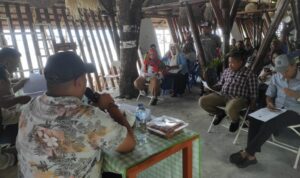 Meiddy Makalalag Gelar Sosialisasi Perda Lembaga Adat di Kota Kotamobagu